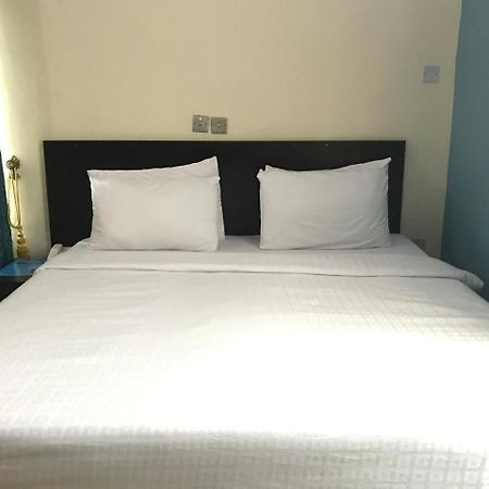 Hayatt Hotel เอนูกู ภายนอก รูปภาพ